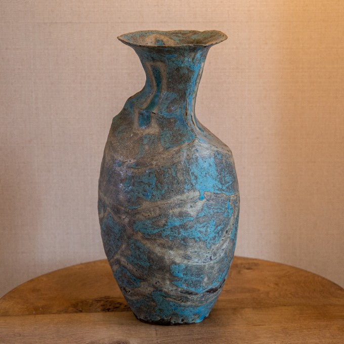 A NATURALISTICALLY MODELLED VASE BY JULIAN KING SLATER