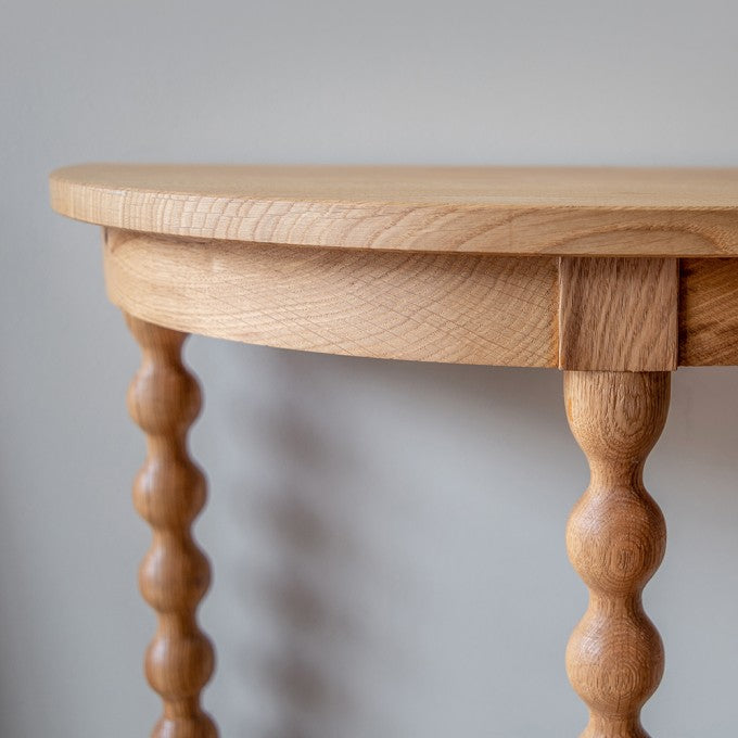 A PAIR OF MODERN BOBBIN LEGGED SIDE TABLES