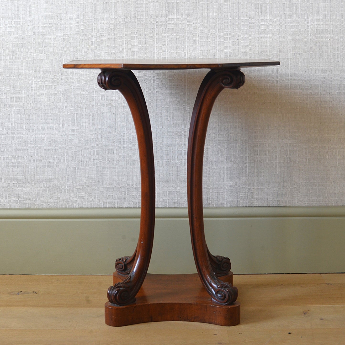 William IV Mahogany Pedestal Table