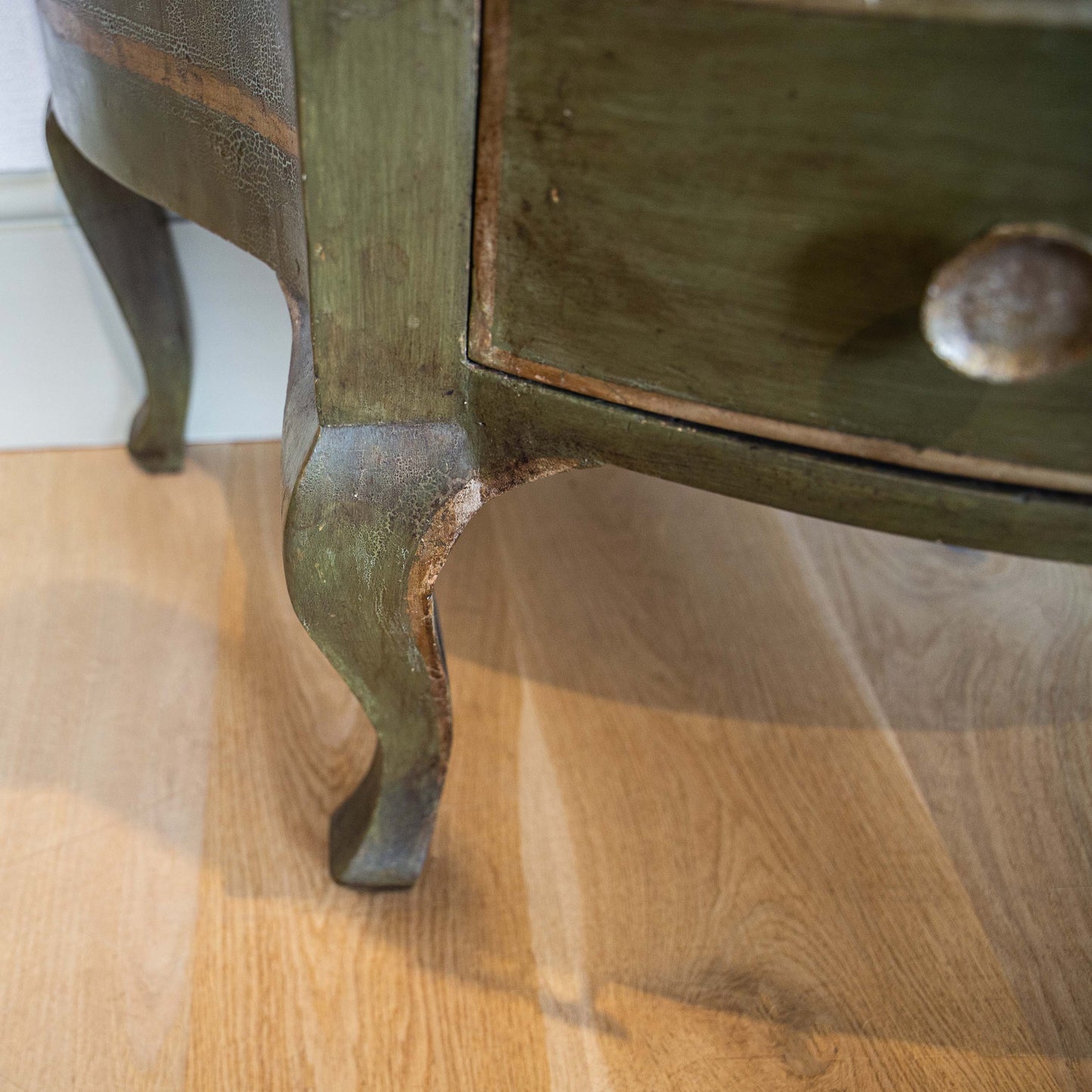 Serpentine Chest of Drawers.