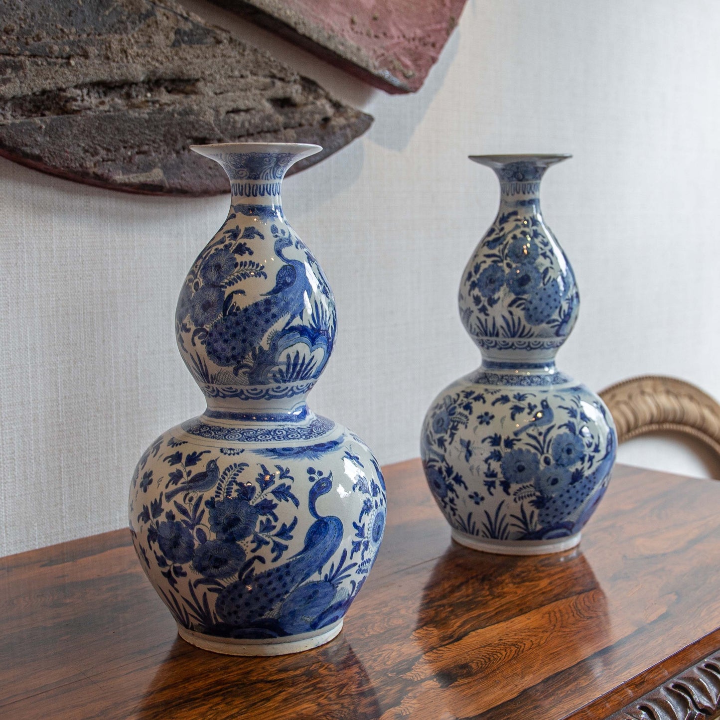 PAIR OF 18TH CENTURY DOUBLE GOURD BLUE AND WHITE DELFT VASES
