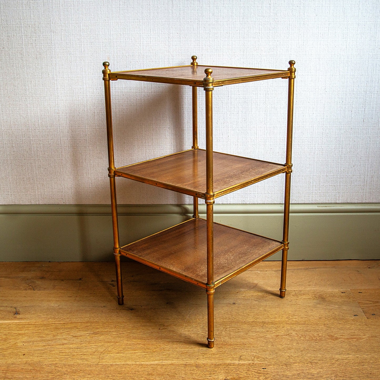 Three Tier Étagère