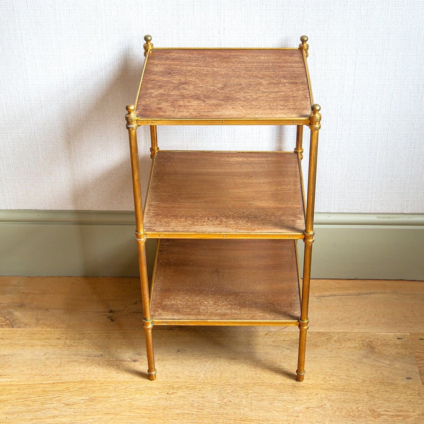 Three Tier Étagère