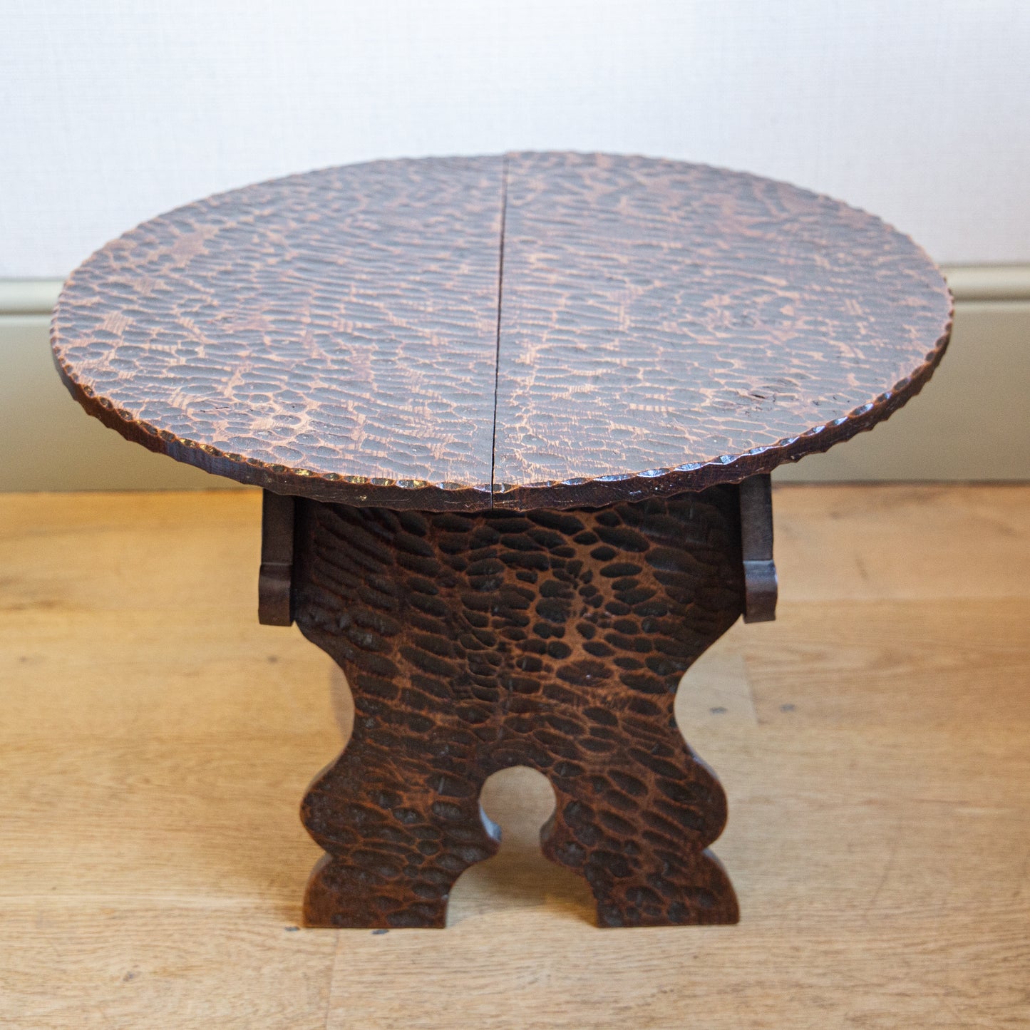 Low Oval Table