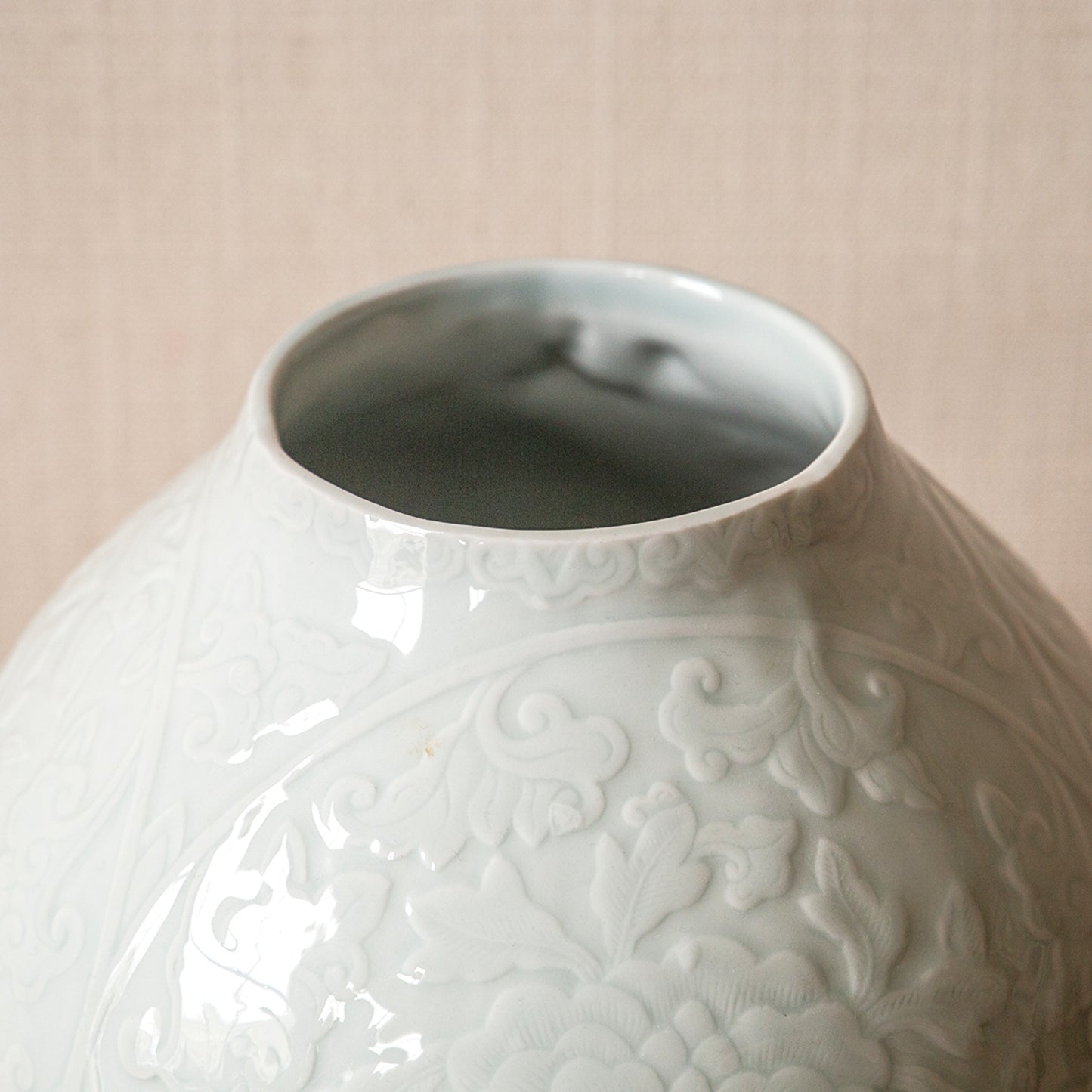 Blanc De Chine Vase