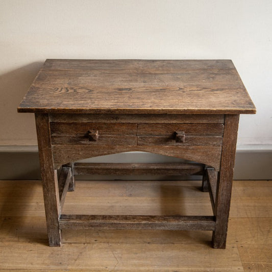 OAK ARTS AND CRAFTS SIDE TABLE
