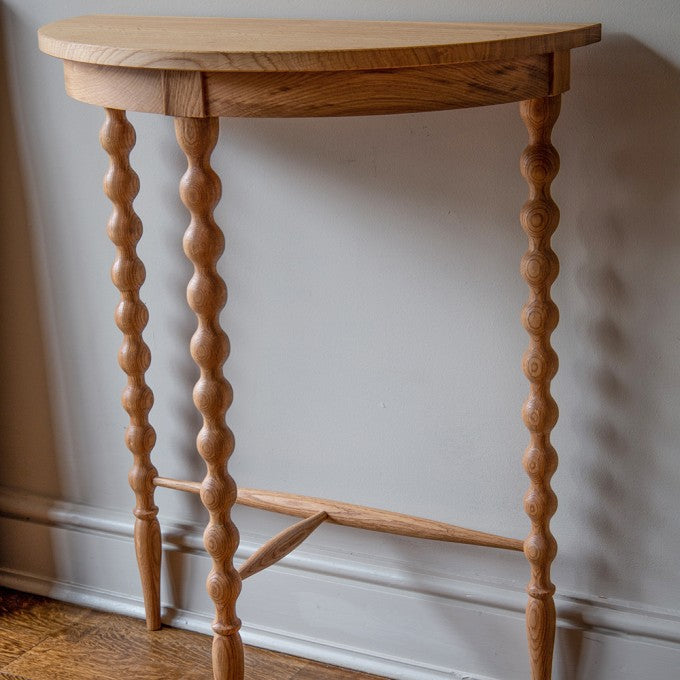 THE HOBURY BOBBIN TABLE