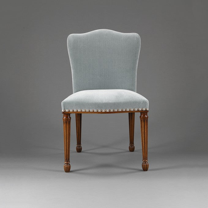 THE ROBERT CHAIR