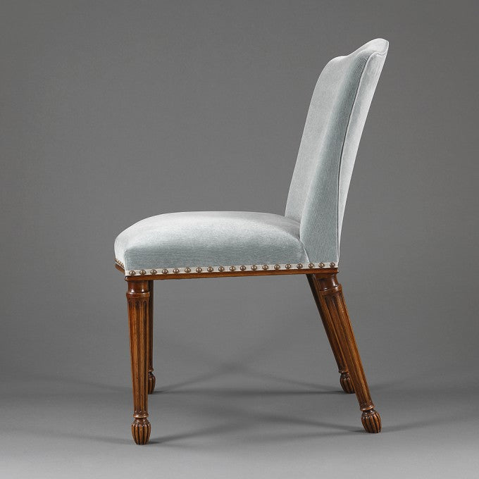THE ROBERT CHAIR