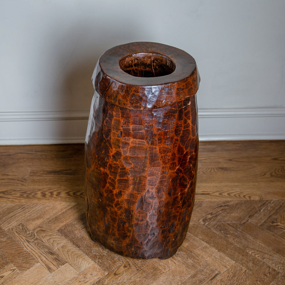 A LARGE STICK STAND