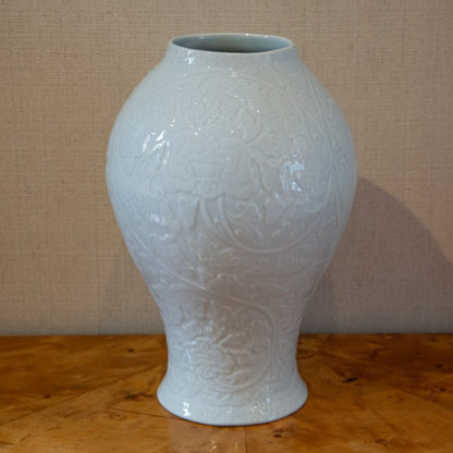 Large Blanc De Chine Vase