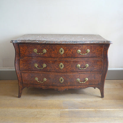 Louis XV Bombe Commode