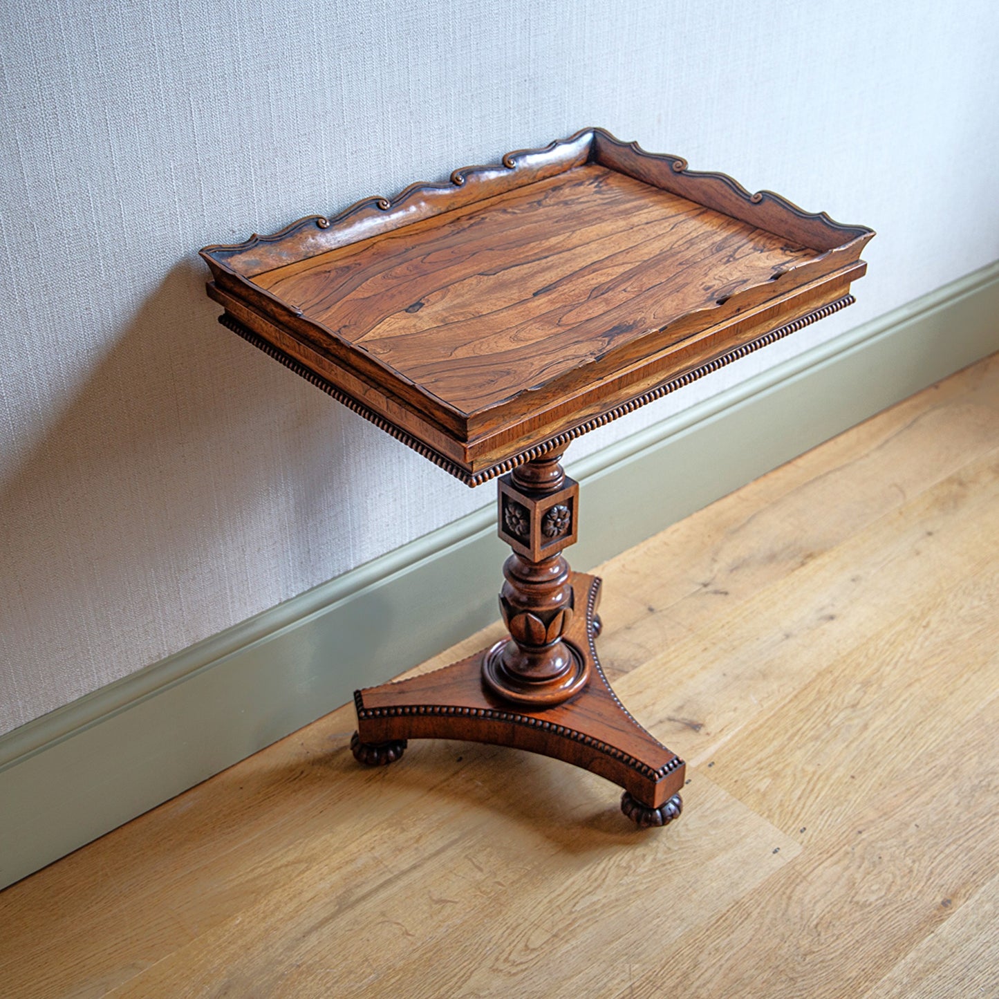 Pilaster tray table