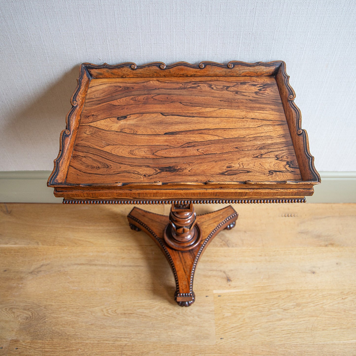 Pilaster tray table