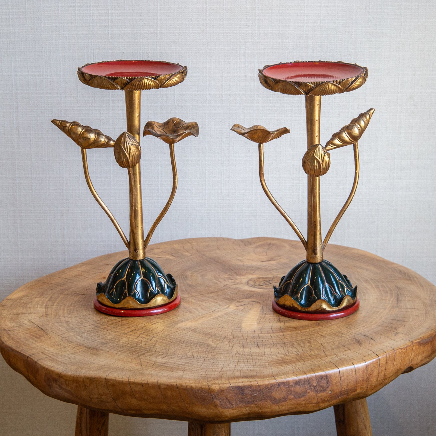 A PAIR OF LACQUER AND GILTWOOD LAMP STANDS