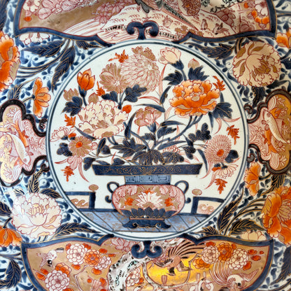 Japanese Imari Porcelain Charger, Meiji Period, 18th Century