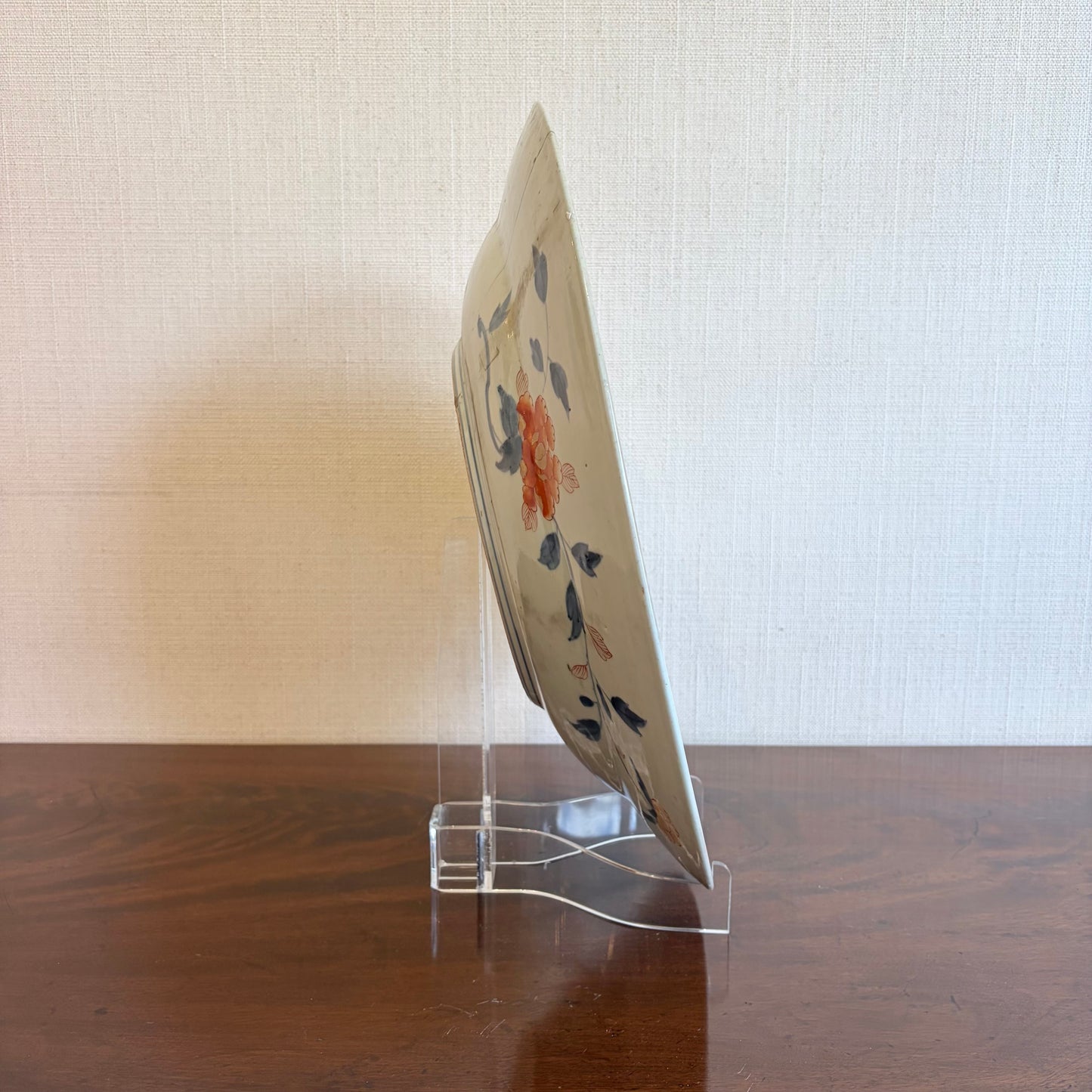 Japanese Imari Porcelain Charger, Meiji Period, 18th Century