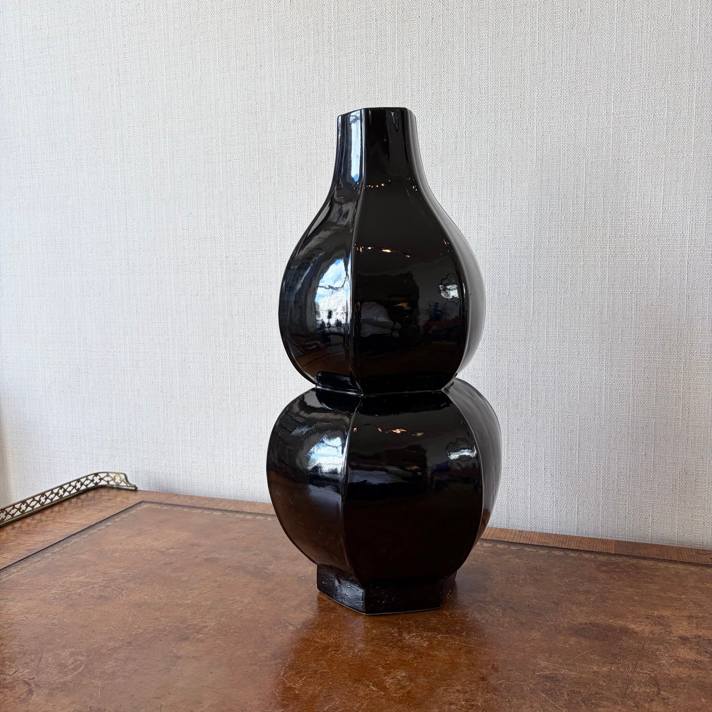 Black Glaze Hexagonal Double Gourd Vase