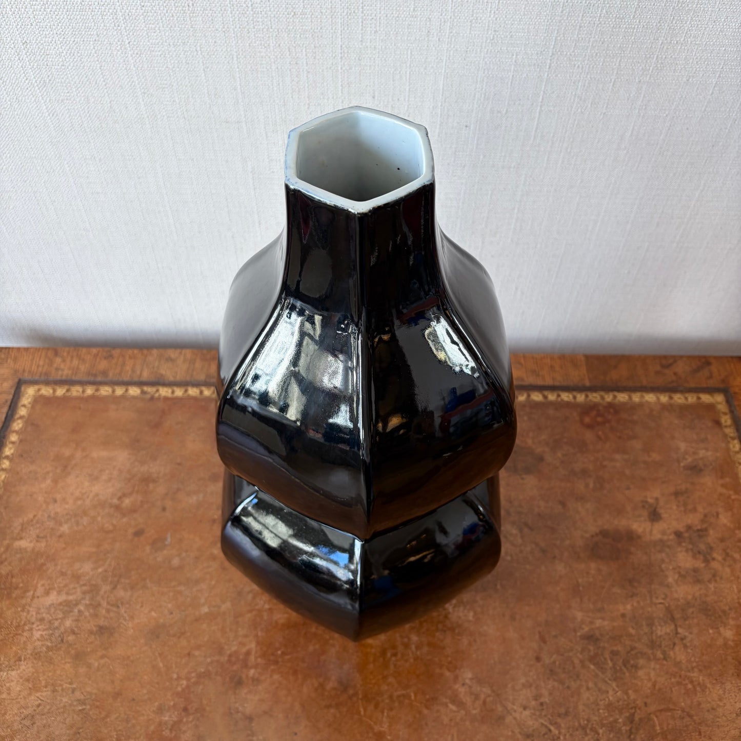 Black Glaze Hexagonal Double Gourd Vase