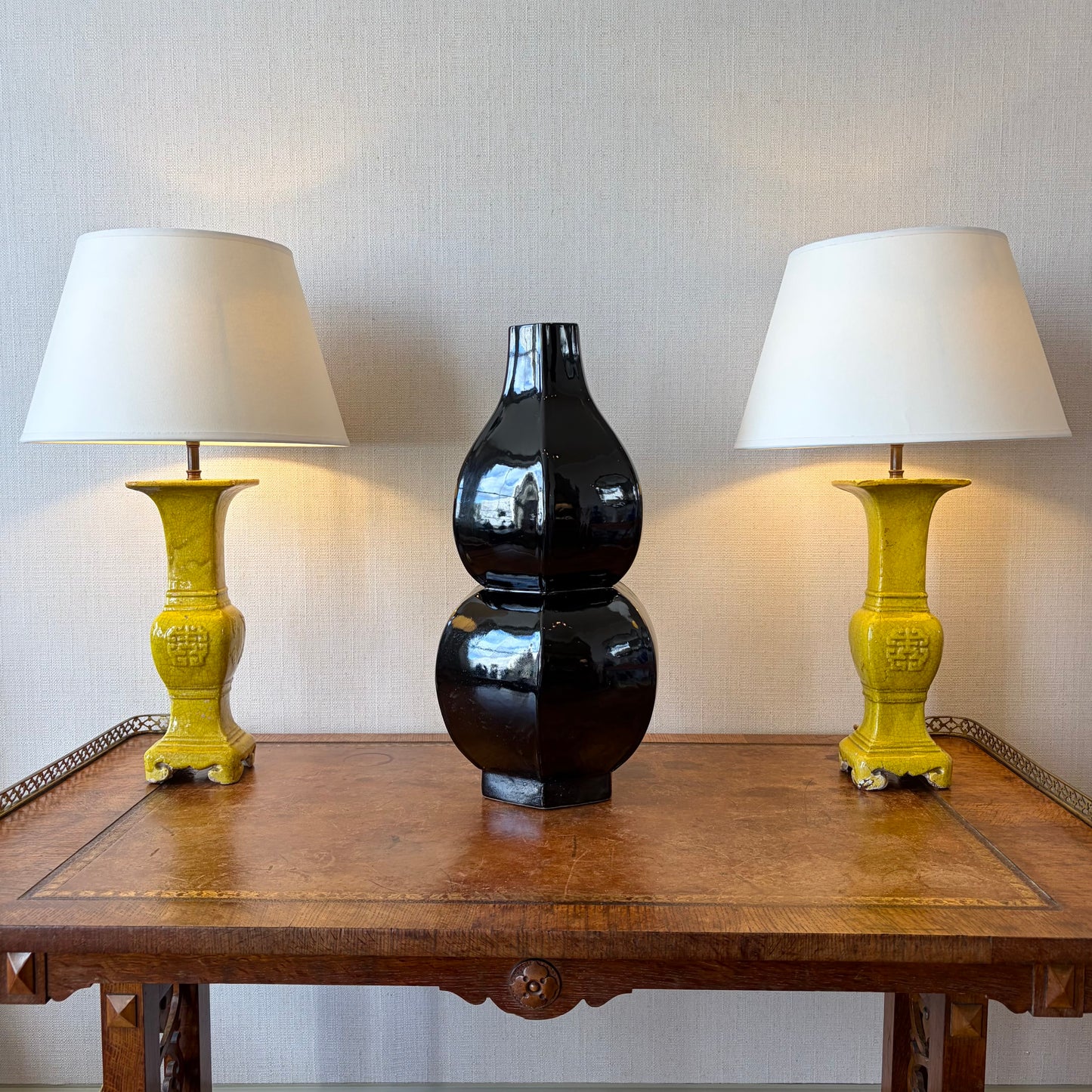 Black Glaze Hexagonal Double Gourd Vase