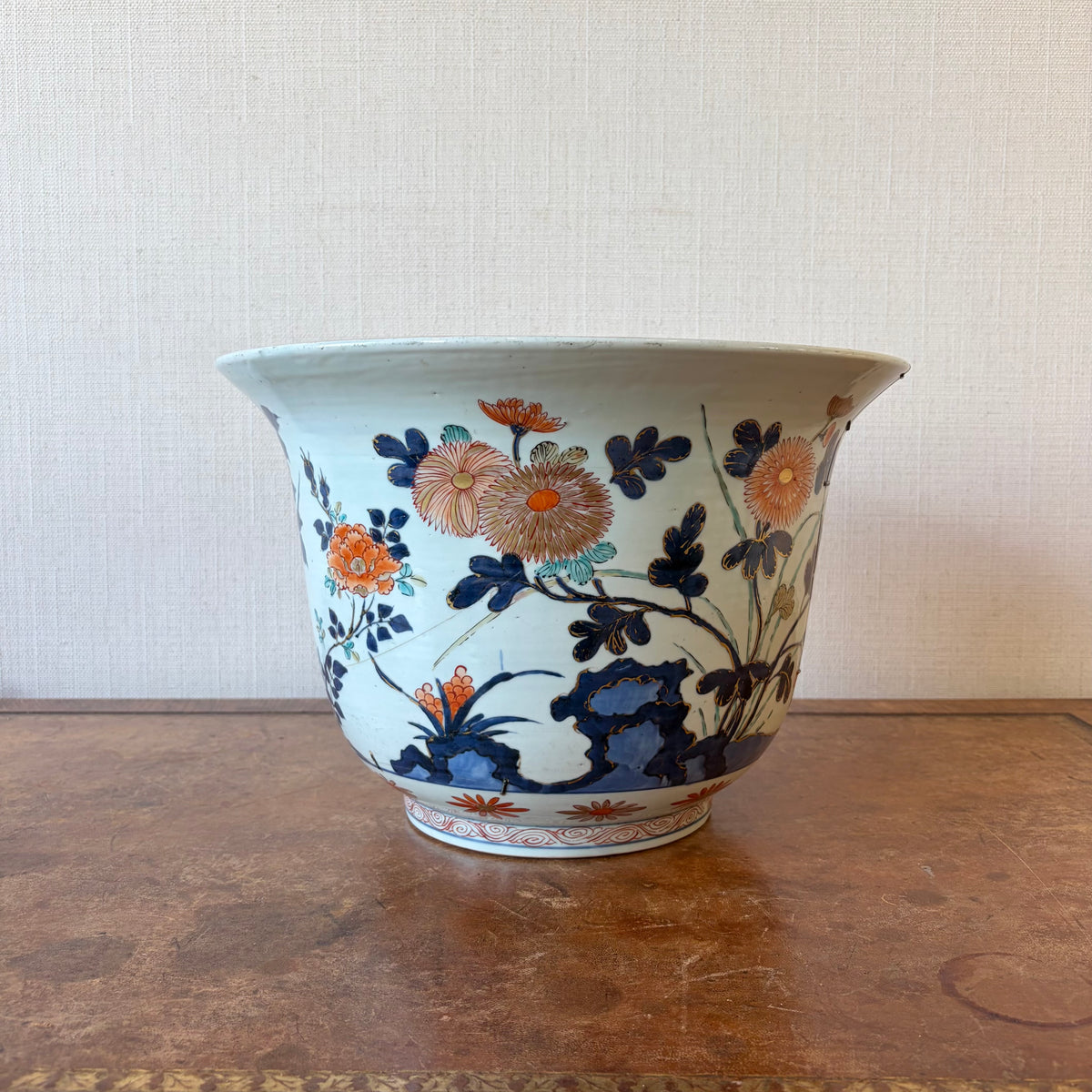 17th Century Large Japanese Imari Jardinière