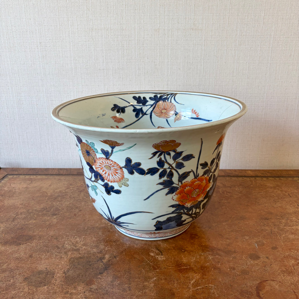 17th Century Large Japanese Imari Jardinière