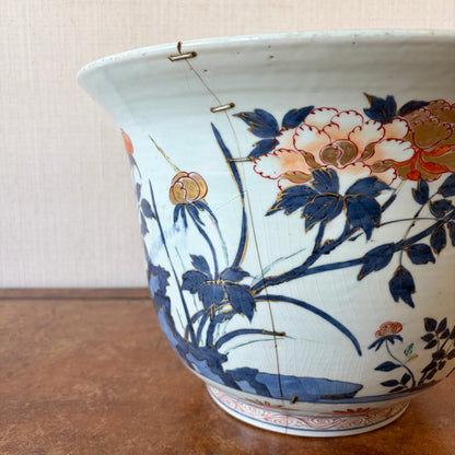 17th Century Large Japanese Imari Jardinière