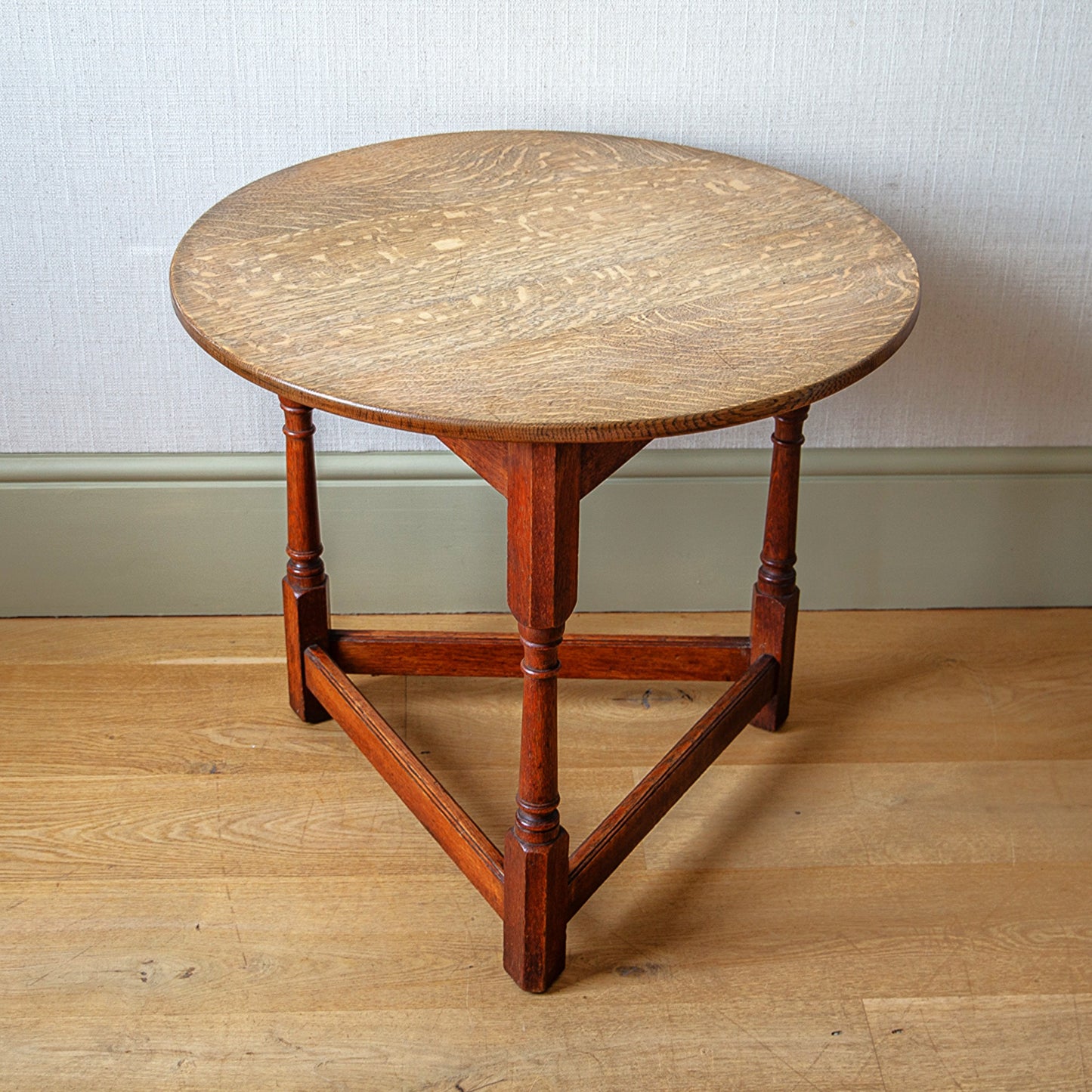 ‘Heals’ Oak Cricket Table