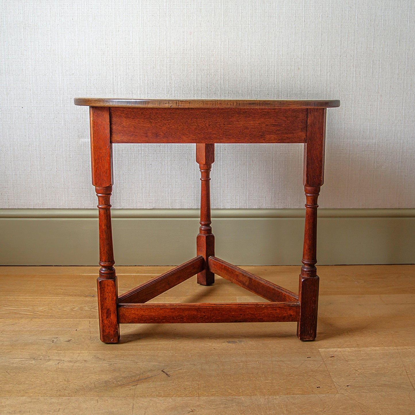 ‘Heals’ Oak Cricket Table